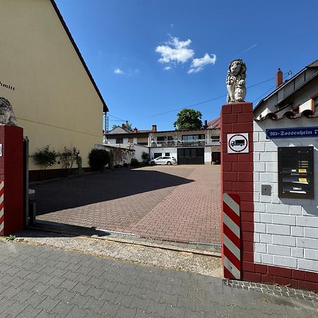 Gasthaus Zum Loewen Frankfurt am Main Bagian luar foto
