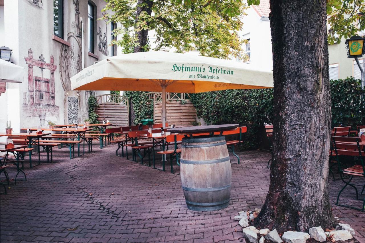 Gasthaus Zum Loewen Frankfurt am Main Bagian luar foto